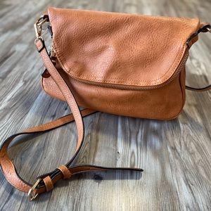 Crossbody camel bag